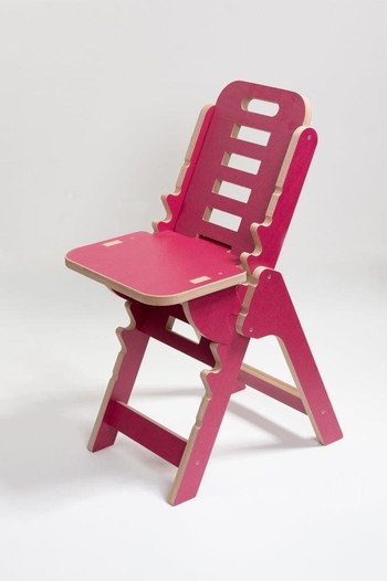 Vorderes Coverbild Musikerstuhl Tidlos Birke Multiplex magenta