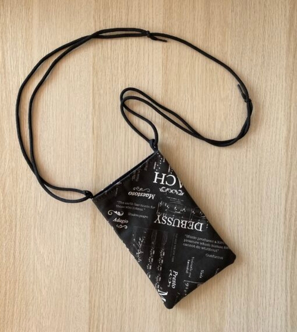 Vorderes Coverbild Handy Tasche