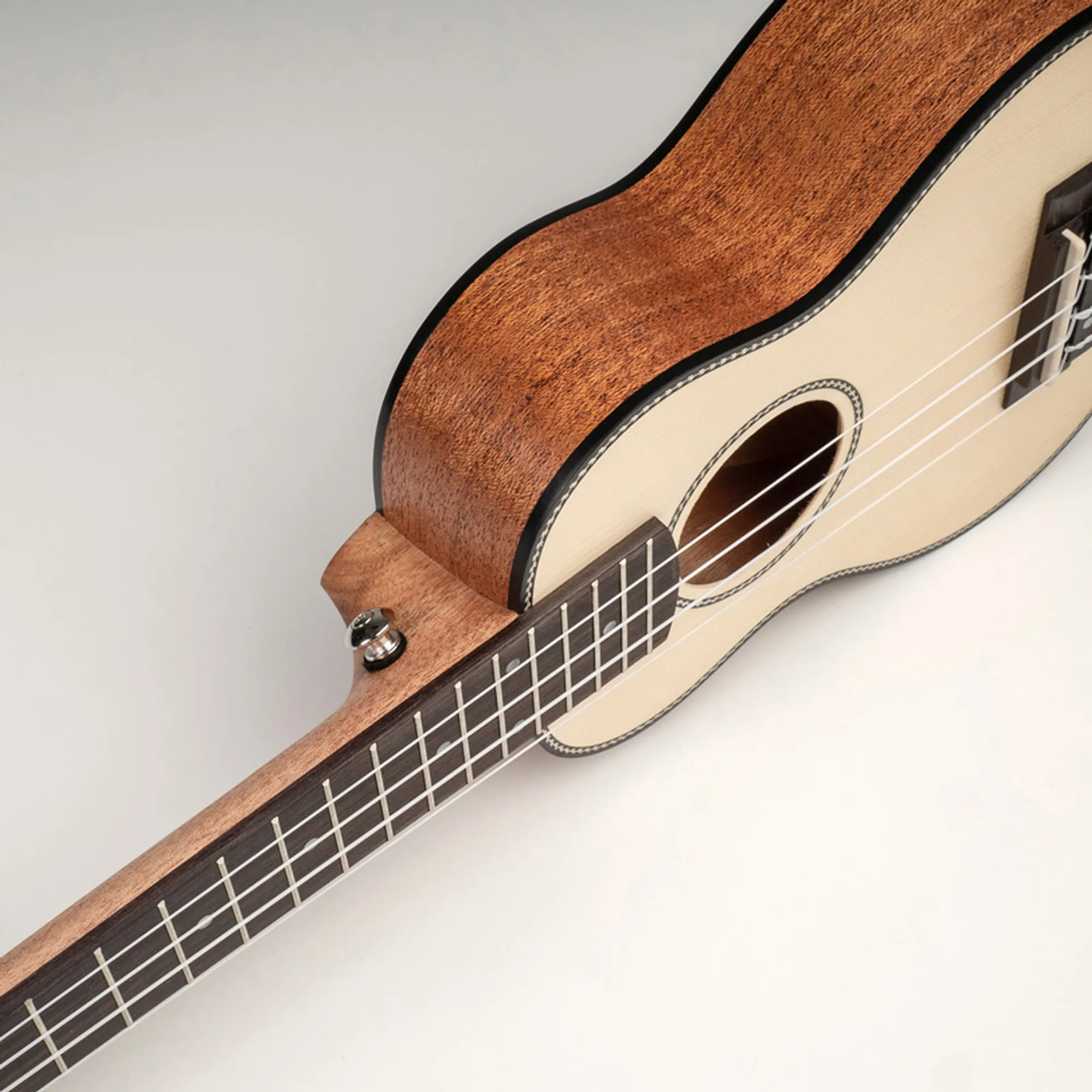 Cascha Solid Spruce HH2148